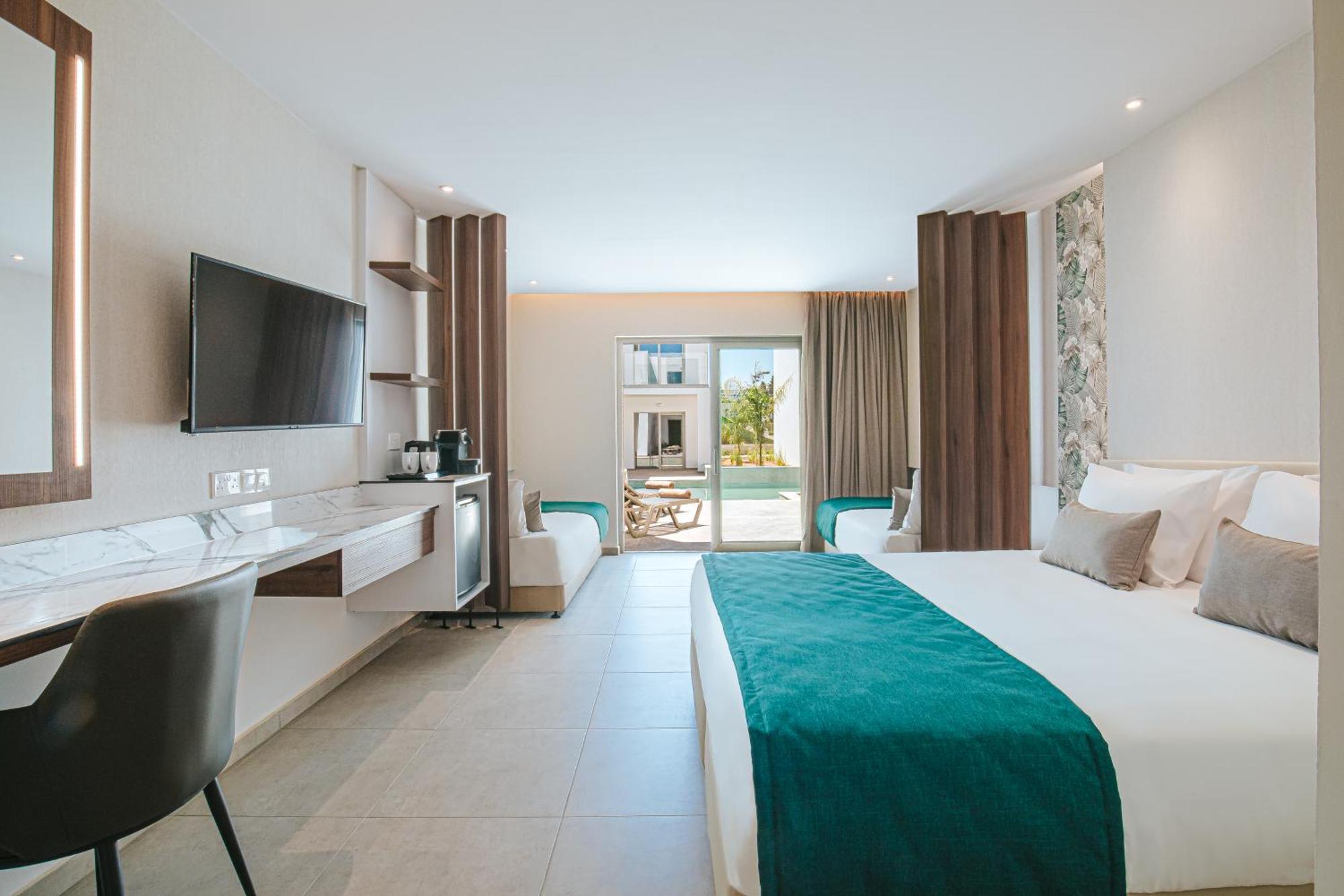 Hotel Atlantica Sungarden Park Ayia Napa Esterno foto