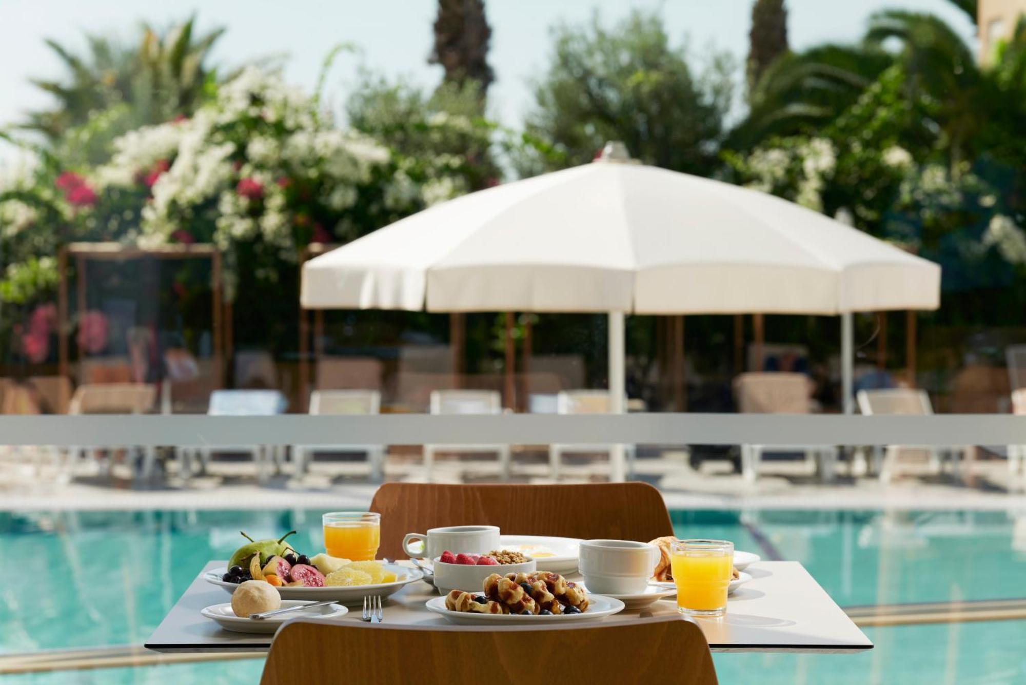 Hotel Atlantica Sungarden Park Ayia Napa Esterno foto