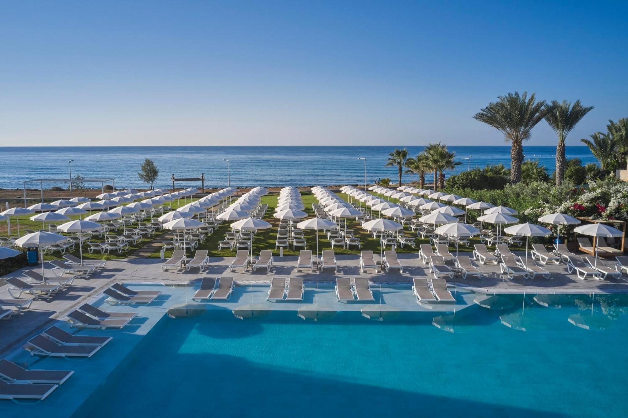 Hotel Atlantica Sungarden Park Ayia Napa Esterno foto