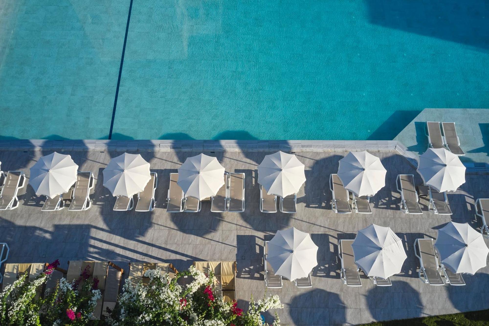 Hotel Atlantica Sungarden Park Ayia Napa Esterno foto
