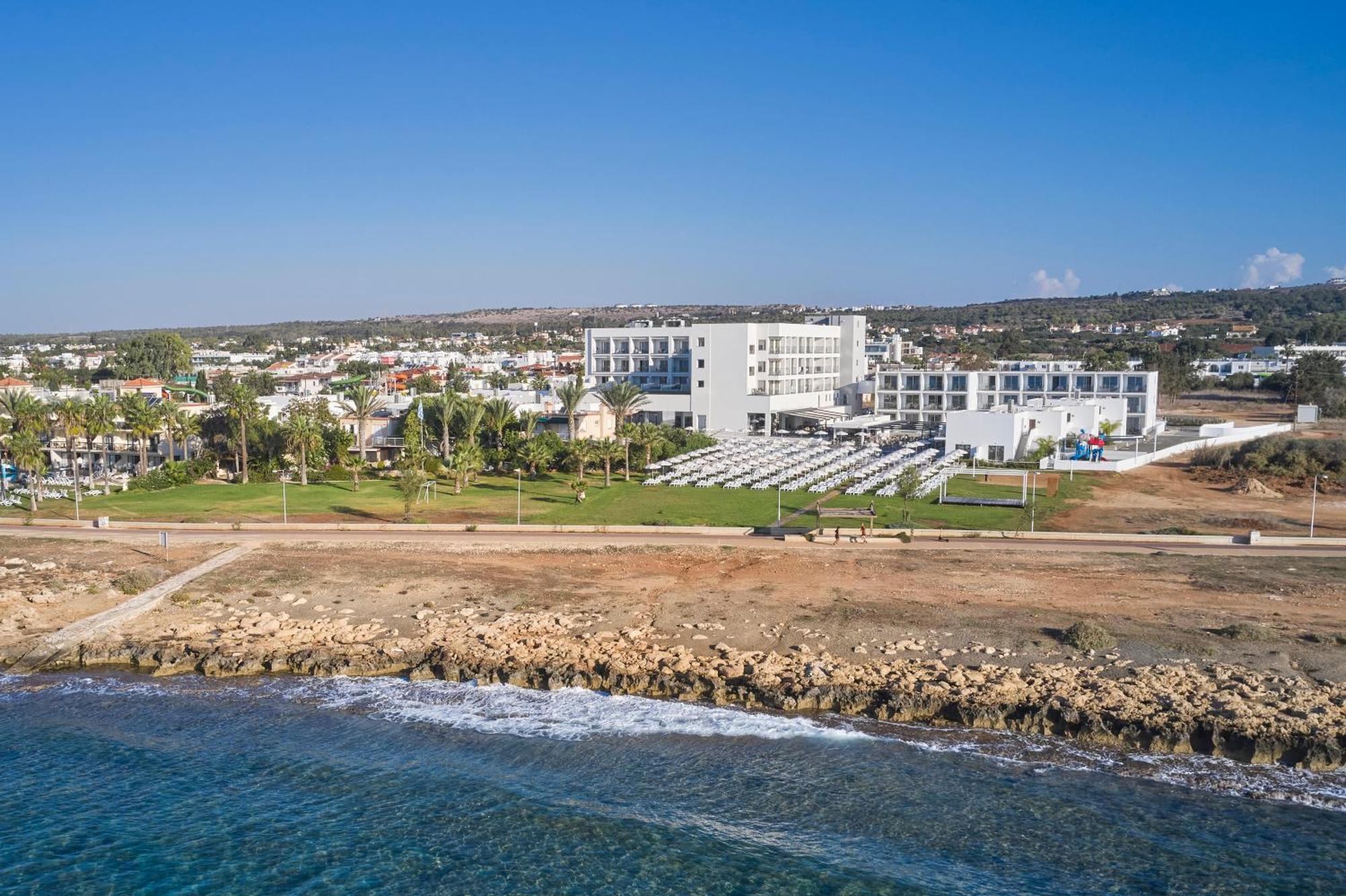 Hotel Atlantica Sungarden Park Ayia Napa Esterno foto